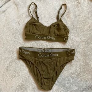 Calvin Klein Khaki Green Set